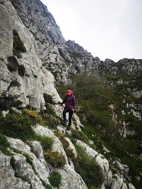 Gradura por la Senda L'Gabitu y Cuafurada