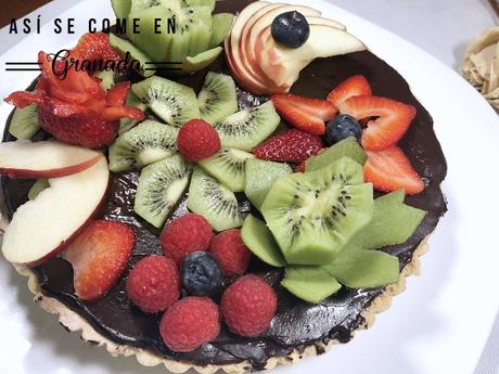 Tarta de frutas y chocolate sin gluten y sin lactosa