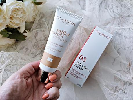 Milky Boost Cream de Clarins, color y tratamiento todo en uno.