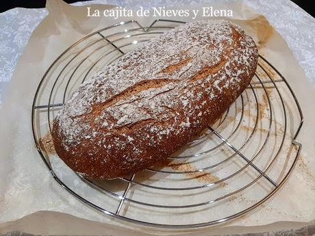 Pan 100% espelta con biga y escaldado, fermentación en banneton y 85% hidratación Pan 100% espelta con biga y escaldado, fermentación en banneton y 85% hidratación