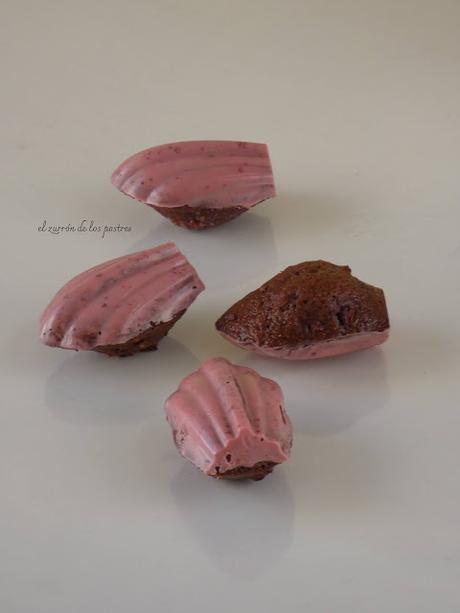 Madeleines de Cacao con Nibs y Ruby