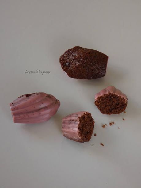 Madeleines de Cacao con Nibs y Ruby