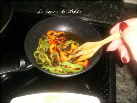 Salmón al horno, sobre una rica cama