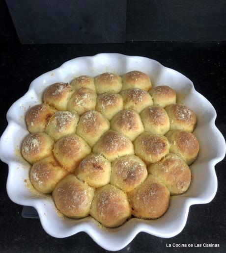 Bollinos Preñaos de Choricinos Asturianos con Harina de Maíz y Queso de Cabra