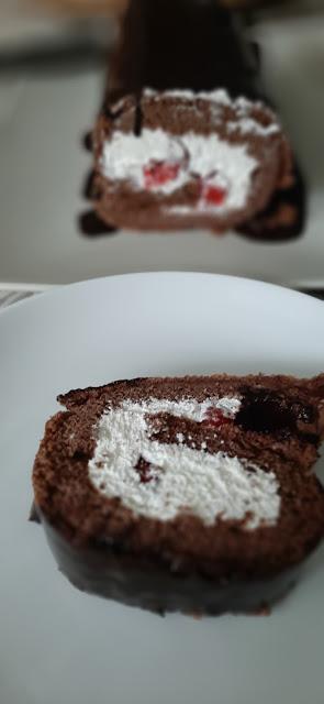 BRAZO DE GITANO SELVA NEGRA SIN GLUTEN (Flourless black forest roulade)