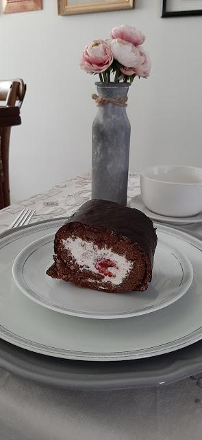 BRAZO DE GITANO SELVA NEGRA SIN GLUTEN (Flourless black forest roulade)