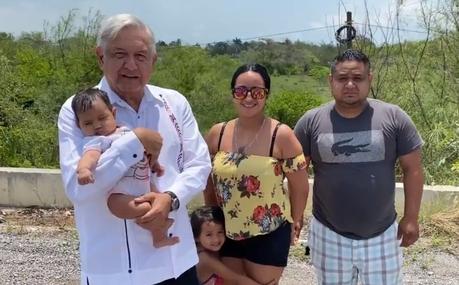 López Obrador visita la Huasteca Potosina para supervisar carreteras