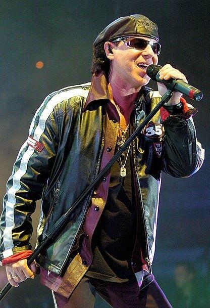 Efemérides del Rock y Heavy Metal: Que pasó un 25 de Mayo Efemérides del Rock y Heavy Metal: Que pasó un 25 de Mayo