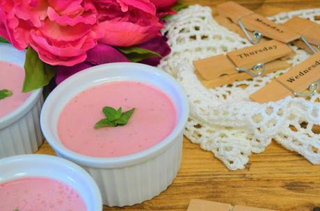 MOUSSE DE FRESA Y QUESO FRESCO