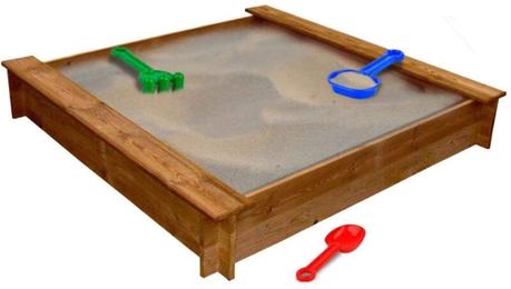 Arenero de madera de pino