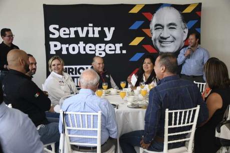 Ayuntamiento impulsara el rescate de pequeños y medianos negocios: Galindo