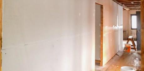 Avanza la construcción de la Oficina de la Mujer en Villa la Angostura