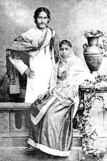 220px-Rabindranath-Tagore-Mrinalini-Devi-1883 Rabindranath Tagore