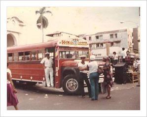 La Compañía de Autobuses Panamá-Colon.