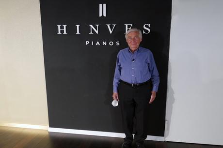 Joaquín Achúcarro visita Hinves en su 75º aniversario como pianista