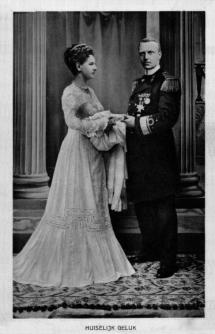 konigin-wilhelmina-und-2 konigin-wilhelmina-und-2