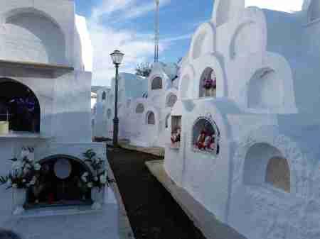 El cementerio “redondo” de Sayalonga