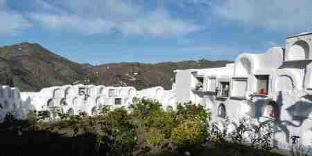 El cementerio “redondo” de Sayalonga