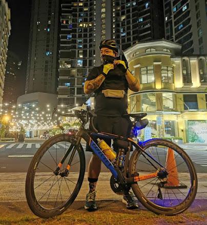 Dinosaurios de estilo japonés por Vincent Trinidad