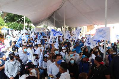 AVANZA EDUARDO SOLARES CON MILITANTES EN MULTITUDINARIO CIERRE DE CAMPAÑA