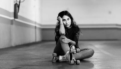 RESEÑA: Sanguínea.