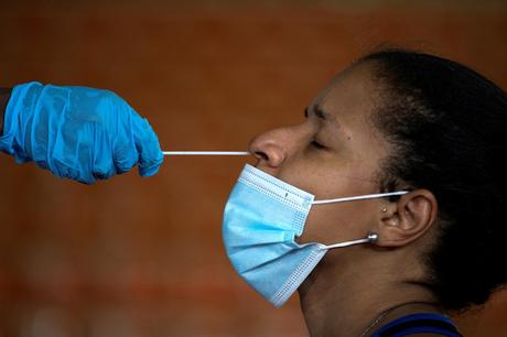 Toda ayuda suma en la lucha contra el covid Test Covid