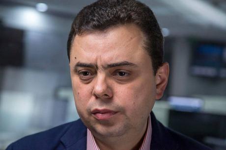 Antonio Ecarri anuncia su candidatura a la Alcaldía del municipio Libertador