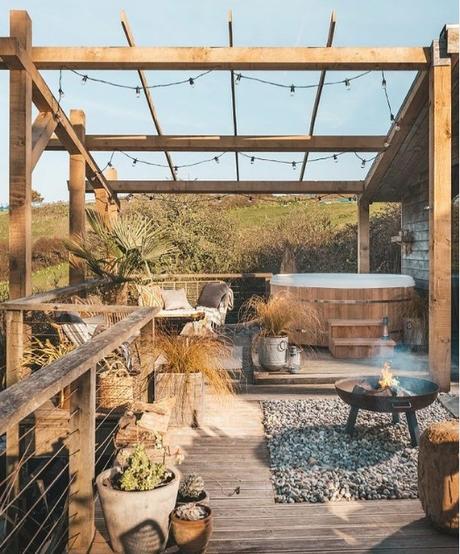 Tinas Exteriores en Sitios y Estilo Rusticos