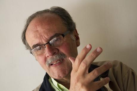 Exdiputado Enrique Ochoa: “Hay que quitarles a los militares el control de los policías”