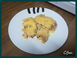 Filetes de cerdo con salsa de queso