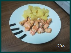 Tacos de salmón al horno con zumo de naranja