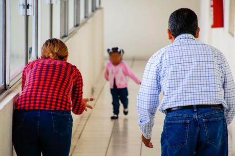 La adopción busca que niñas, niños y adolescentes tengan un hogar con protección y amor