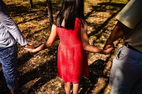 La adopción busca que niñas, niños y adolescentes tengan un hogar con protección y amor