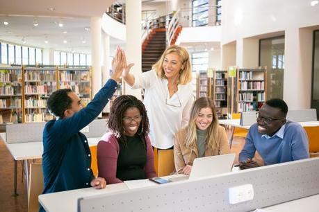 Media Interactiva, la empresa española que lidera el sector de la transformación digital aplicada a la educación Media Interactiva, la empresa española que lidera el sector de la transformación digital aplicada a la educación