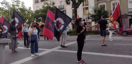 La falange a la derecha