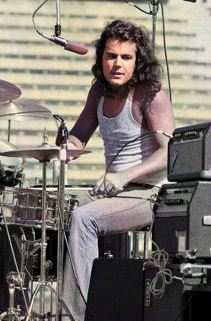 Efemérides del Rock y Heavy Metal: Qué pasó un 05 de Junio Efemérides del Rock y Heavy Metal: Qué pasó un 05 de Junio