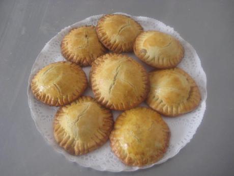 TORTAS DE MASA REAL (Receta típica de la provincia de Cádiz) TORTAS DE MASA REAL (Receta típica de la provincia de Cádiz)