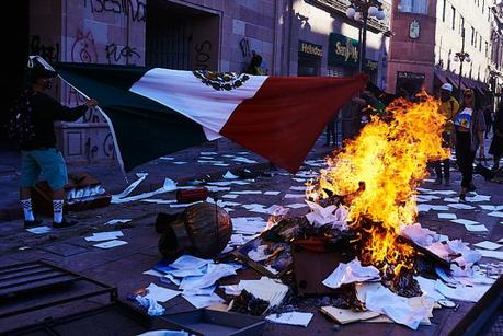 (Galería) Se cumple un año de la destrucción del Congreso