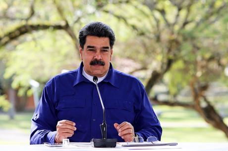 Maduro dice que irá con “buena fe” al dialogo con la oposición