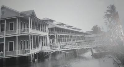 El Hospital Colón...🩺🔬💉💊