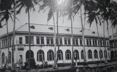 El Hospital Colón...🩺🔬💉💊