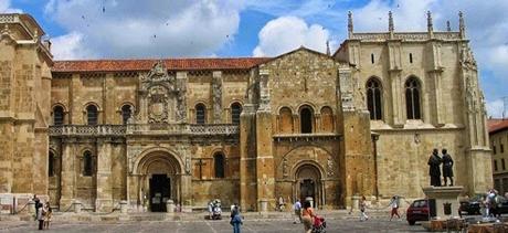 Real Colegiata de San Isidoro de Sevilla fue la sede de las primeras Cortes Parlamentarias de un reino occidental: el Reino de León en 1188 real colegiata de san isidoro de sevilla león cortes parlamentarias