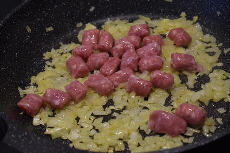 Arroz con salchichas setas y alcachofas Arroz con salchichas setas y alcachofas