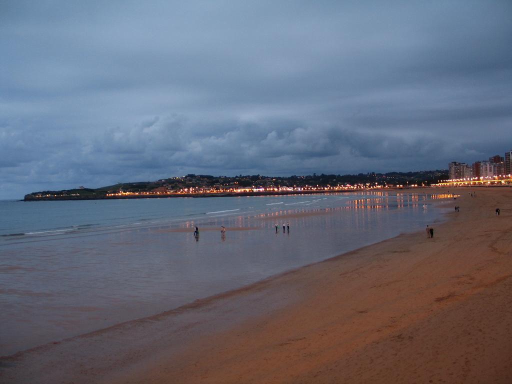De Gijón, los chipirones y otras hierbas