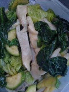 Col con setas y calabacitas