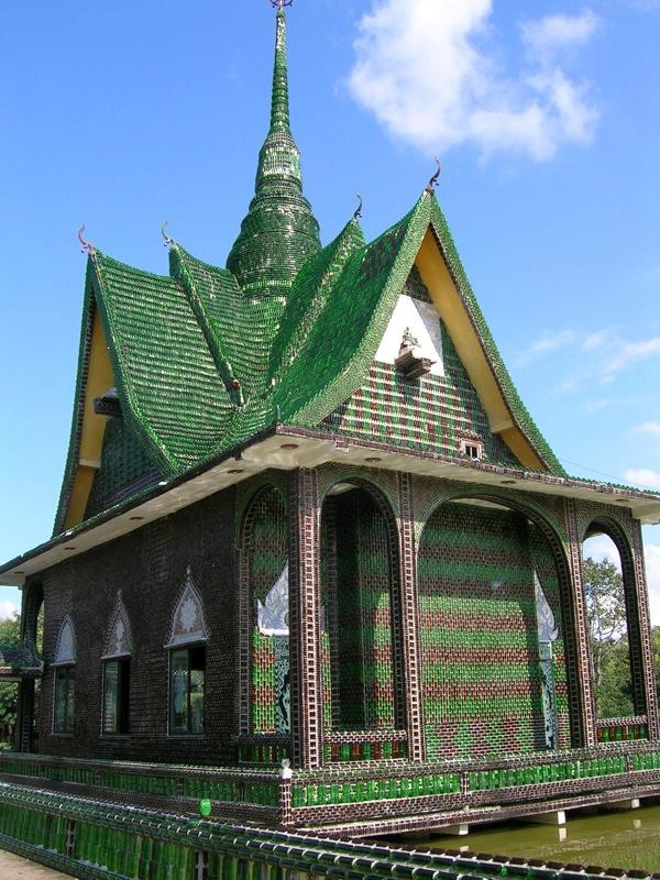 El templo de las botellas de cerveza