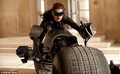 Catwoman lucirá orejas de gato en 'The Dark Kinght Rises'