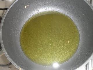 Cazuelita de salmonetes con limón al romero