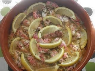 Cazuelita de salmonetes con limón al romero