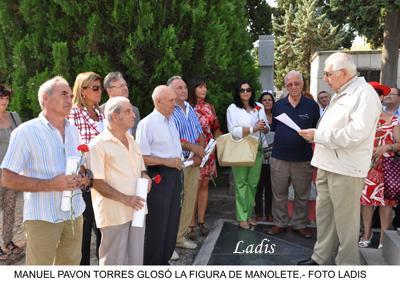 64 ANIVERSARIO DE MANOLETE  OFRENDA FLORAL ANTE EL MAUSOLEO DEL GRAN TORERO